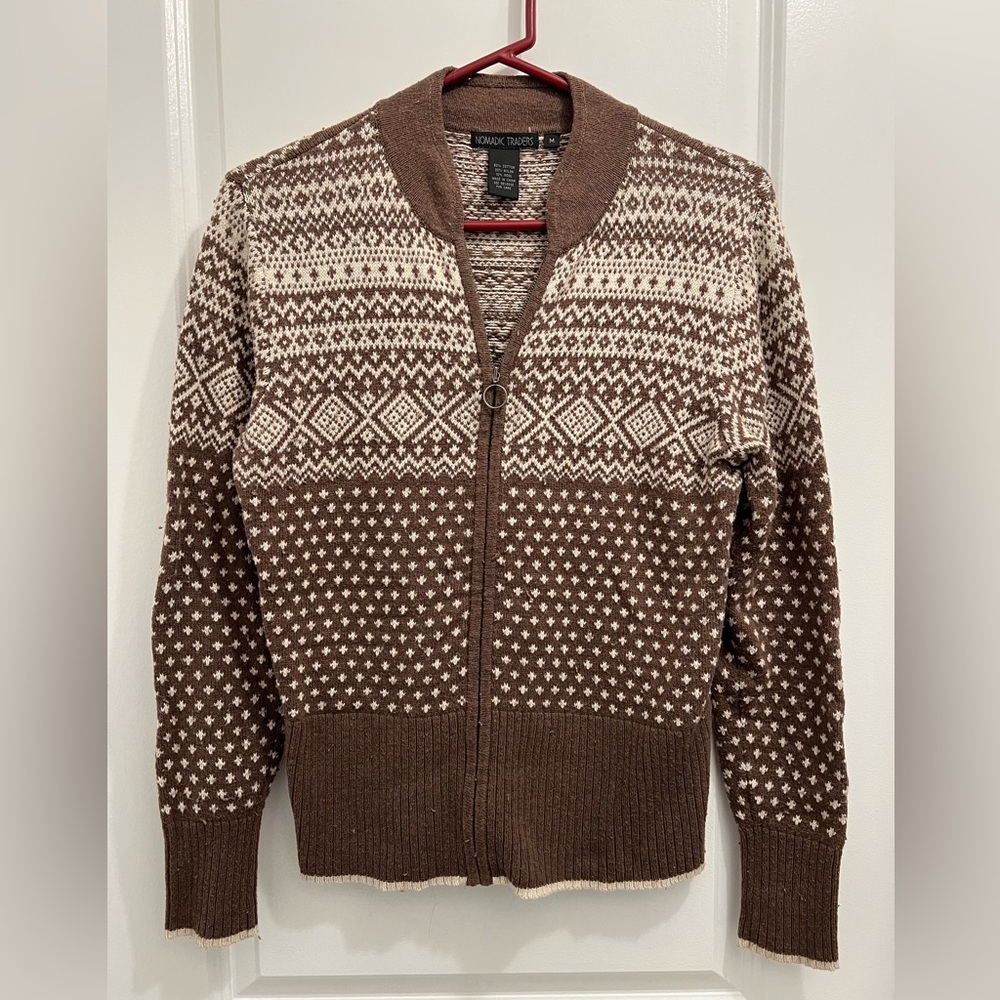 Nomadic Traders
Sweater 
Medium, Brown/Beige